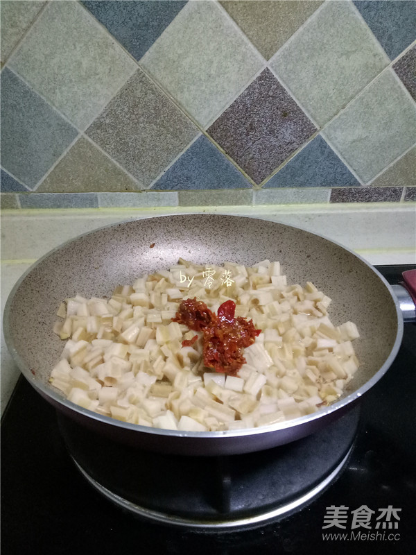 Spicy Fried Lotus Root recipe