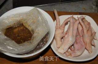 Old Braised Chicken Feet recipe