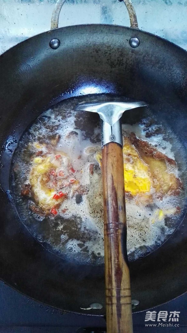 Spicy Egg Noodles recipe