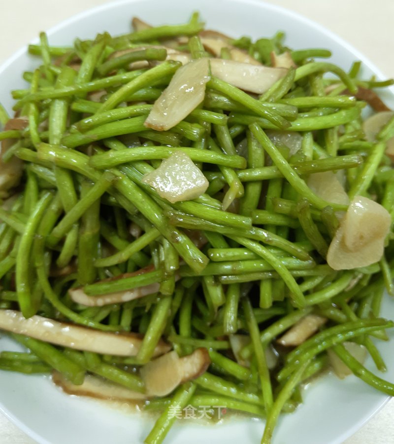 Stir-fried Wormwood with Wormwood recipe