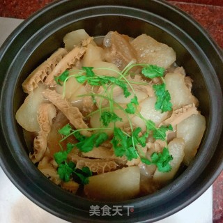 Braised Beef Tripe and Tendon with White Radish recipe