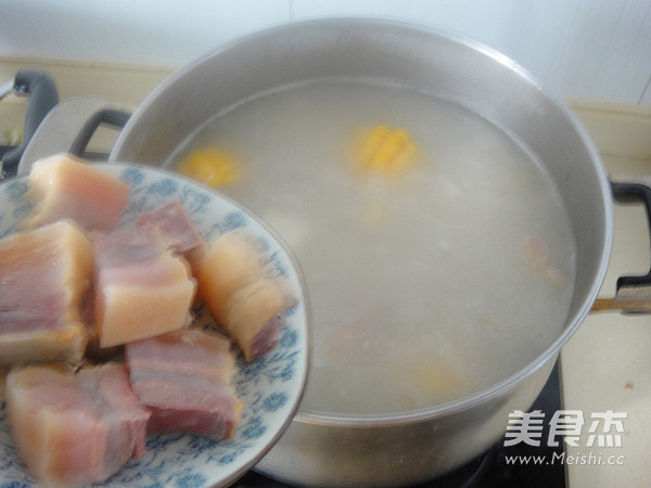 Yam Stewed Pork Bone Soup recipe