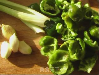 Tartary Buckwheat Noodles with Green Pepper and Oyster Sauce recipe