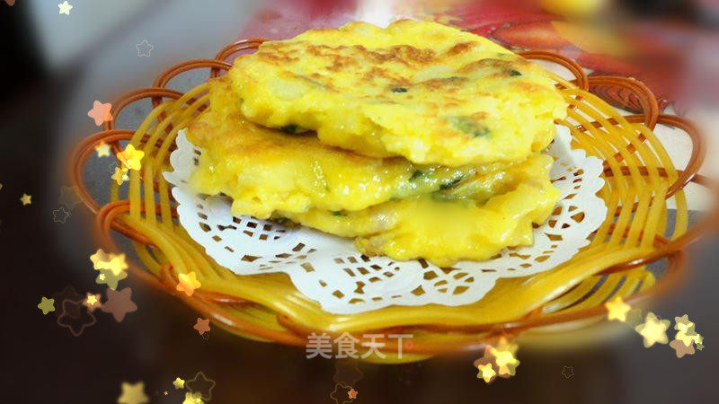 Get The Bear Kid Who Doesn't Like Breakfast-green Onion Potato Pancakes recipe