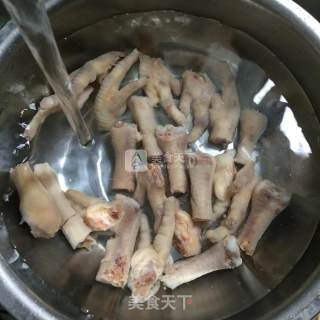 Home-made Chicken Feet with Pickled Peppers recipe