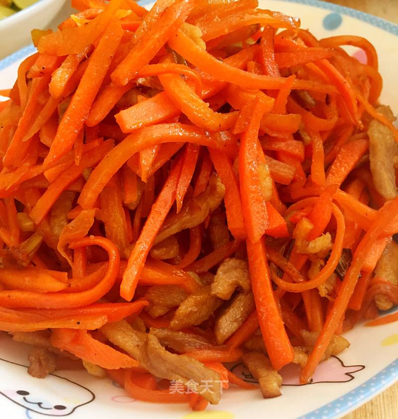 Carrot Shredded Pork Stir-fry recipe