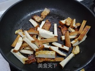 Stir-fried Tofu with Pork Belly recipe