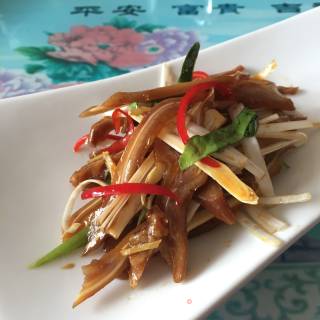 Pork Ears Mixed with Green Onion and Ginger recipe