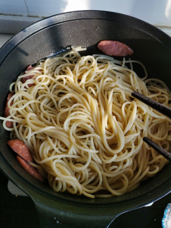 Pasta with Beef Sausage and Black Pepper recipe