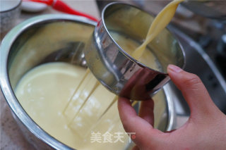 Peach Gum and Snow Lotus Seed Milk Stewed Eggs-special Custard Custard recipe