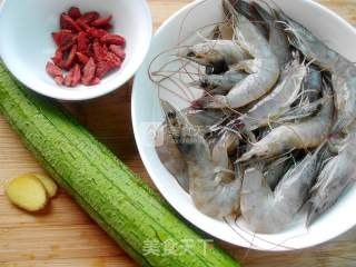 Loofah and Shrimp Soup recipe
