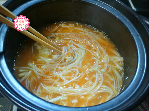 Enoki Mushroom and Tomato Soup recipe