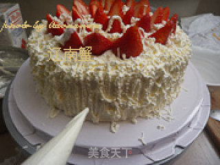 White Snow Strawberry Cake recipe