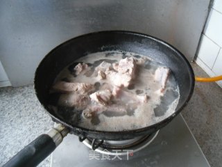 Stewed Pork Ribs and Kelp recipe