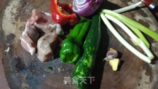 Meat Dishes-fried Pork with Onion and Cucumber recipe