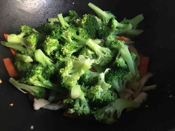 Fried Pleurotus Eryngii with Broccoli recipe