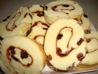 Raisin Blueberry Chiffon Roll recipe