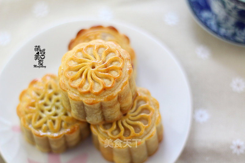 Cantonese-style Moon Cakes recipe