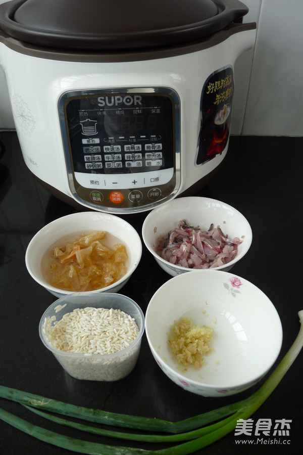 Fish Maw Crucian Glutinous Rice Porridge recipe