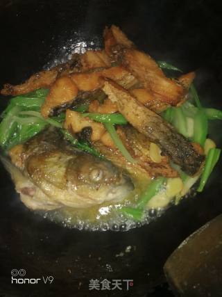 Stir-fried Fish with Celery recipe