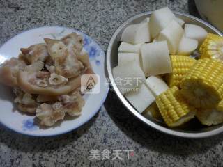 Corn and Carrot Trotter Soup recipe