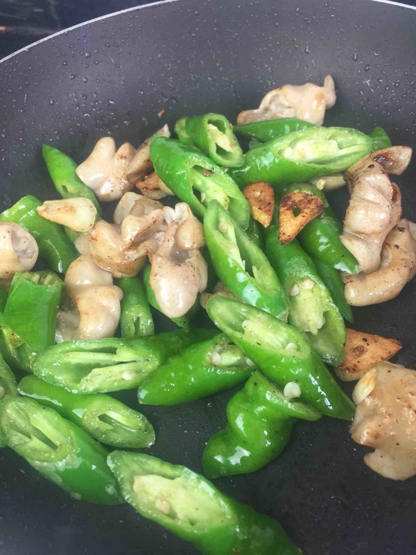 Stir-fried Pork Intestine with Green Pepper recipe