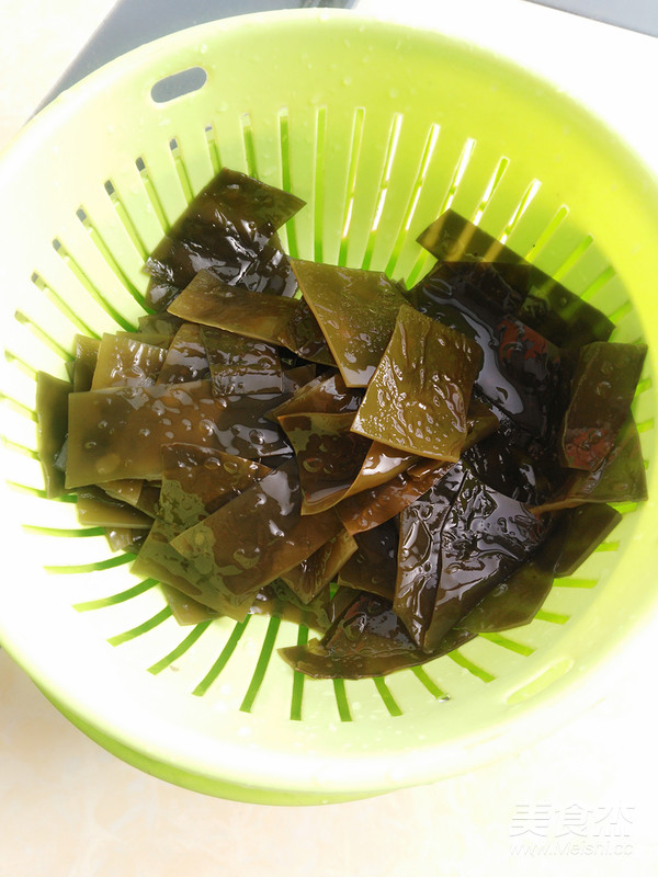 Kelp and Soy Bean Soup recipe