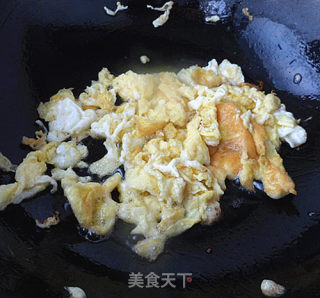 Fried Mushroom and Egg Noodles recipe