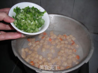 Nourishing Stomach Congee——squid Pork Ribs Congee recipe