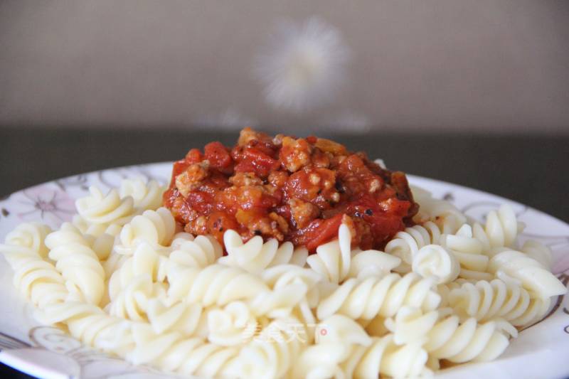 Spaghetti with Black Pepper Meat Sauce recipe