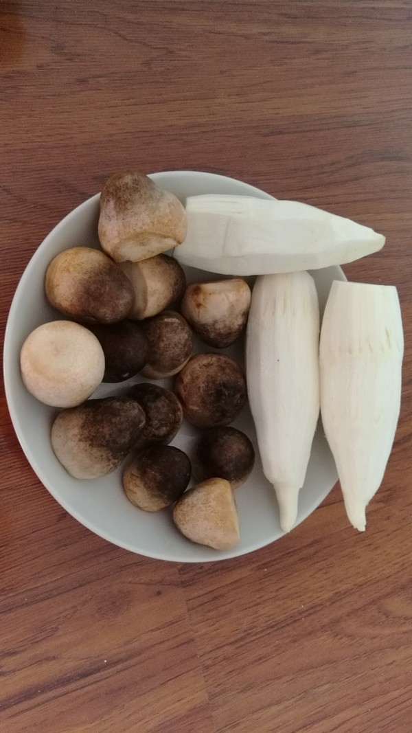 Simmered Straw Mushroom and Rice White recipe