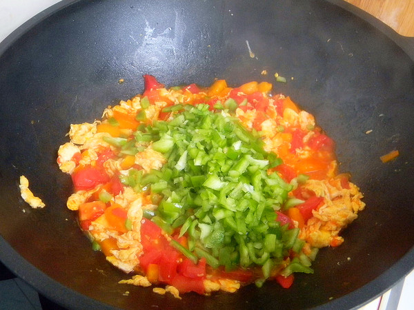 Marinated Noodles with Tomato and Egg recipe