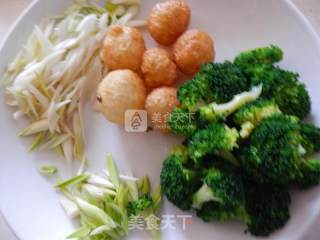 Fried Gluten with Broccoli recipe