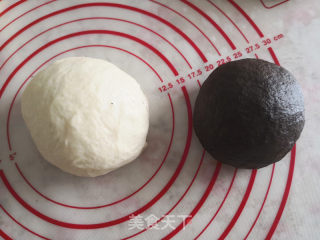 Heart-shaped Two-color Bread recipe