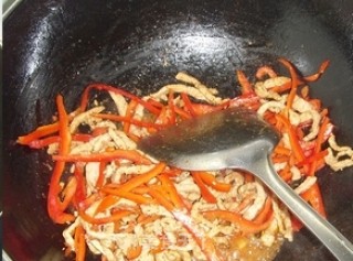 Stir-fried Shredded Pork with Red Pepper recipe