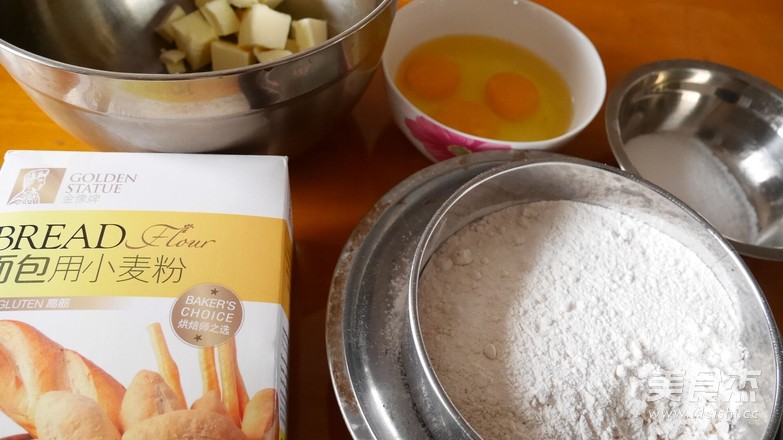 Caramel Almond Shino Noodle Pound Cake recipe