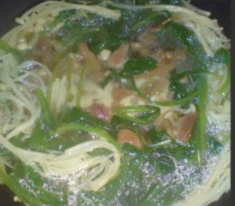 Enoki Mushroom Lean Meat Soup recipe