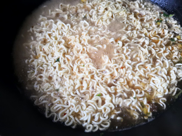 Vegetarian Fried Instant Noodles recipe