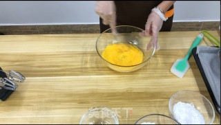 Salted Egg Yolk Ham Cake Roll recipe