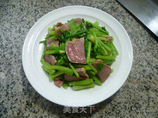 Stir-fried Pork Tongue with Celery recipe