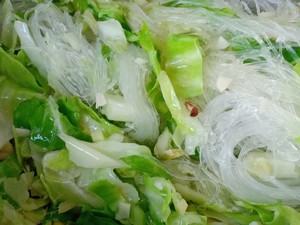 Super Served Food ~ Stir-fried Vermicelli with Cabbage recipe