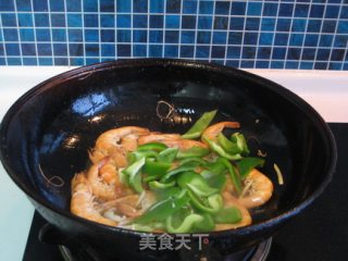 Stir-fried Shrimp with Green Pepper recipe