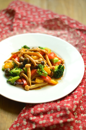 Stir-fried Double Mushrooms with Colored Peppers recipe