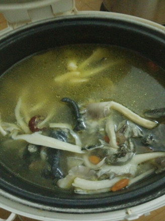 Black Chicken and Mushroom Soup recipe