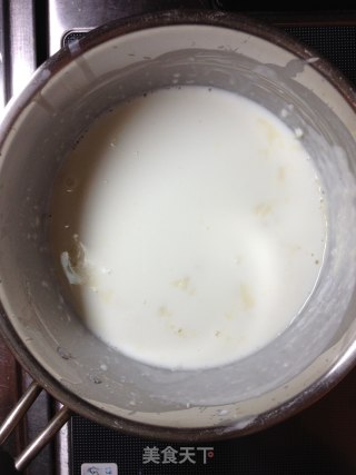 Homemade Creamy White Sauce——the Fragrance of White Snow in Winter [traditional White Creamy Sauce] Reduce The Cream and Taste Fresh recipe