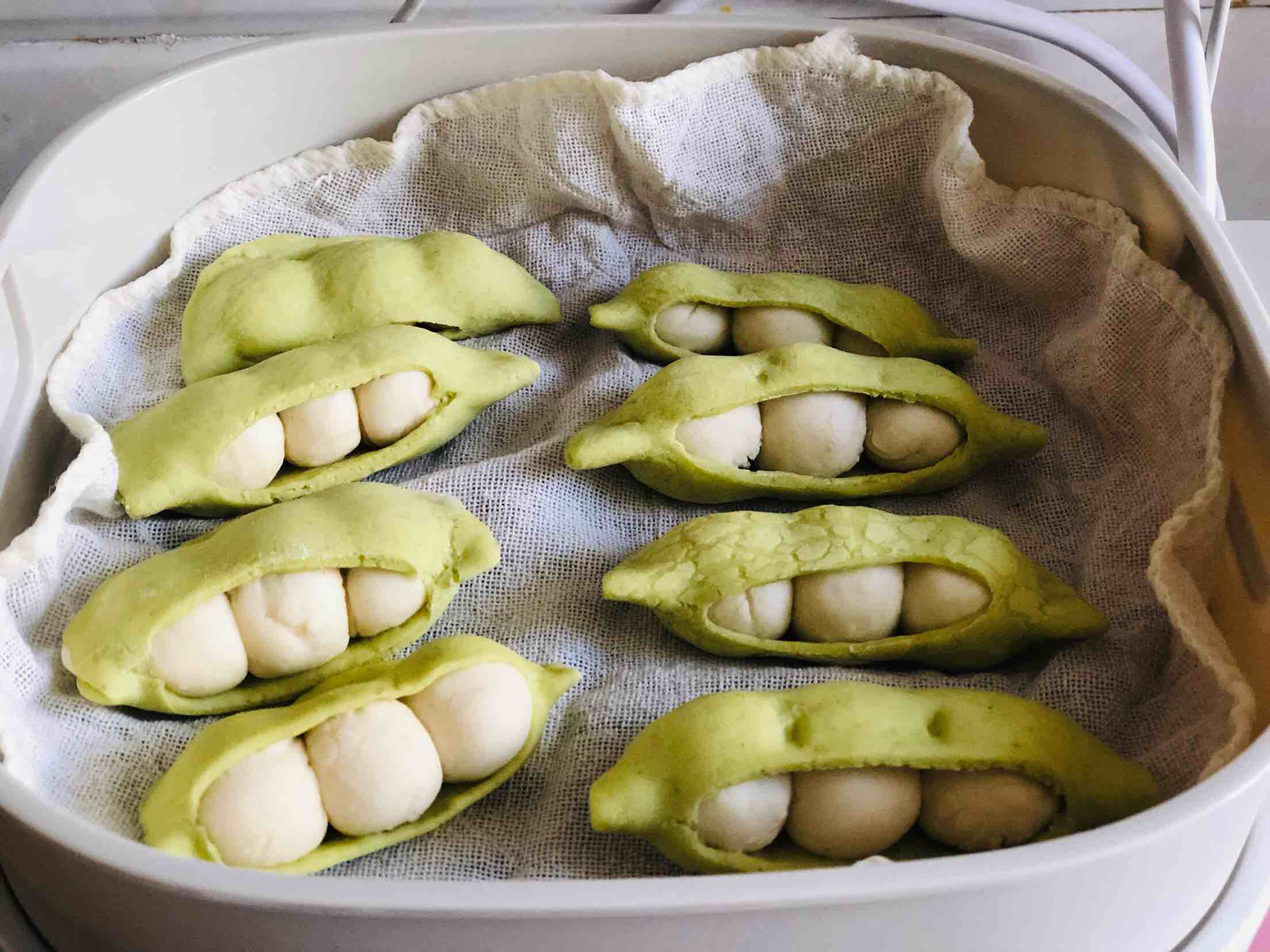 Pea Pod Buns recipe