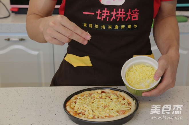 8-inch Ham and Corn Pizza recipe