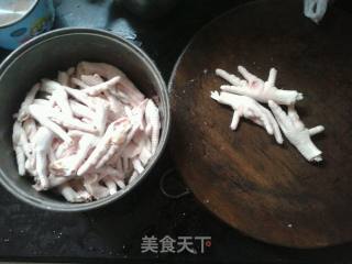 Pickled Pepper Chicken Feet recipe