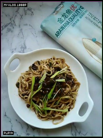 Noodles with Mushroom Fried Sauce recipe