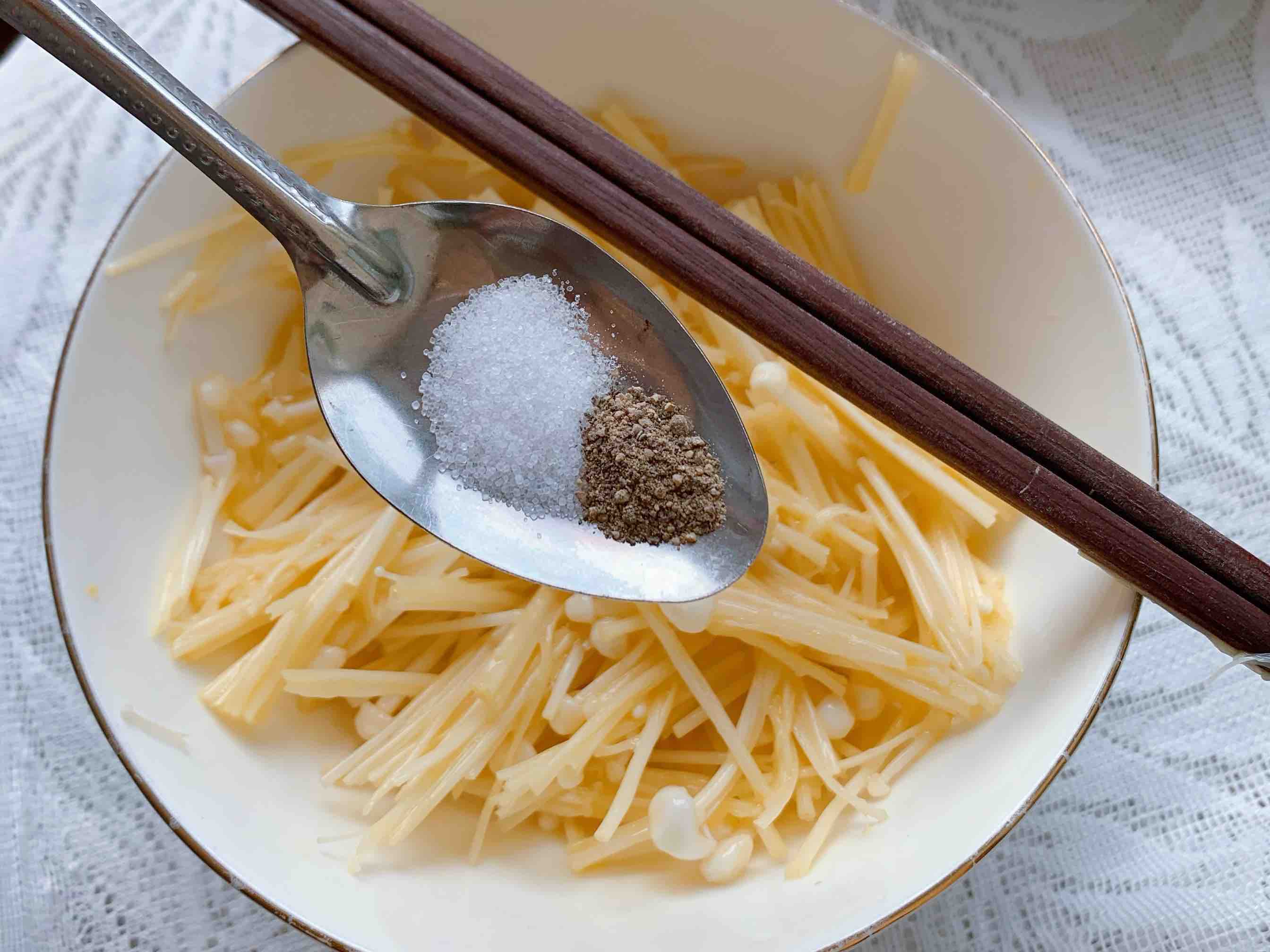 Steamed Egg with Crab Fillet and Enoki Mushroom recipe